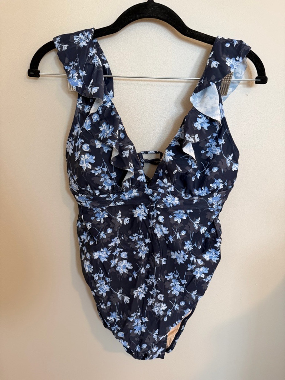 A Pea in the Pod Navy Floral One Piece Swimsuit - Picture 4 of 10